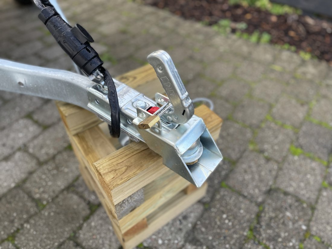 Koblinglås til bådtrailer